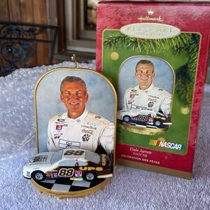 Hallmark Keepsake ornament- 2001 Dale Jarrett #88